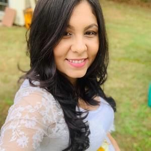 Meet your Posher, Ágatha